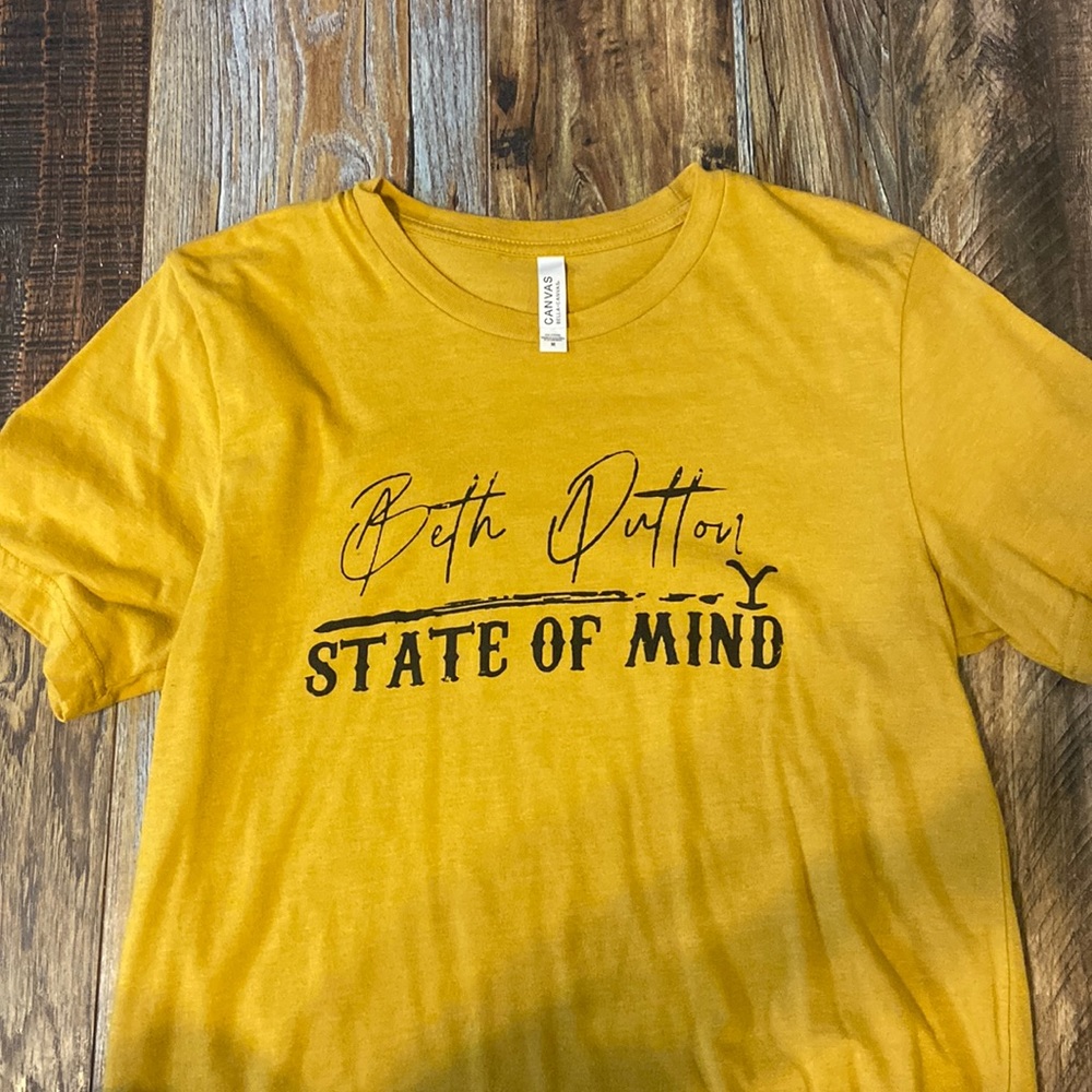 Size M Bella Canvas Yellowstone Theme Graphic Tee